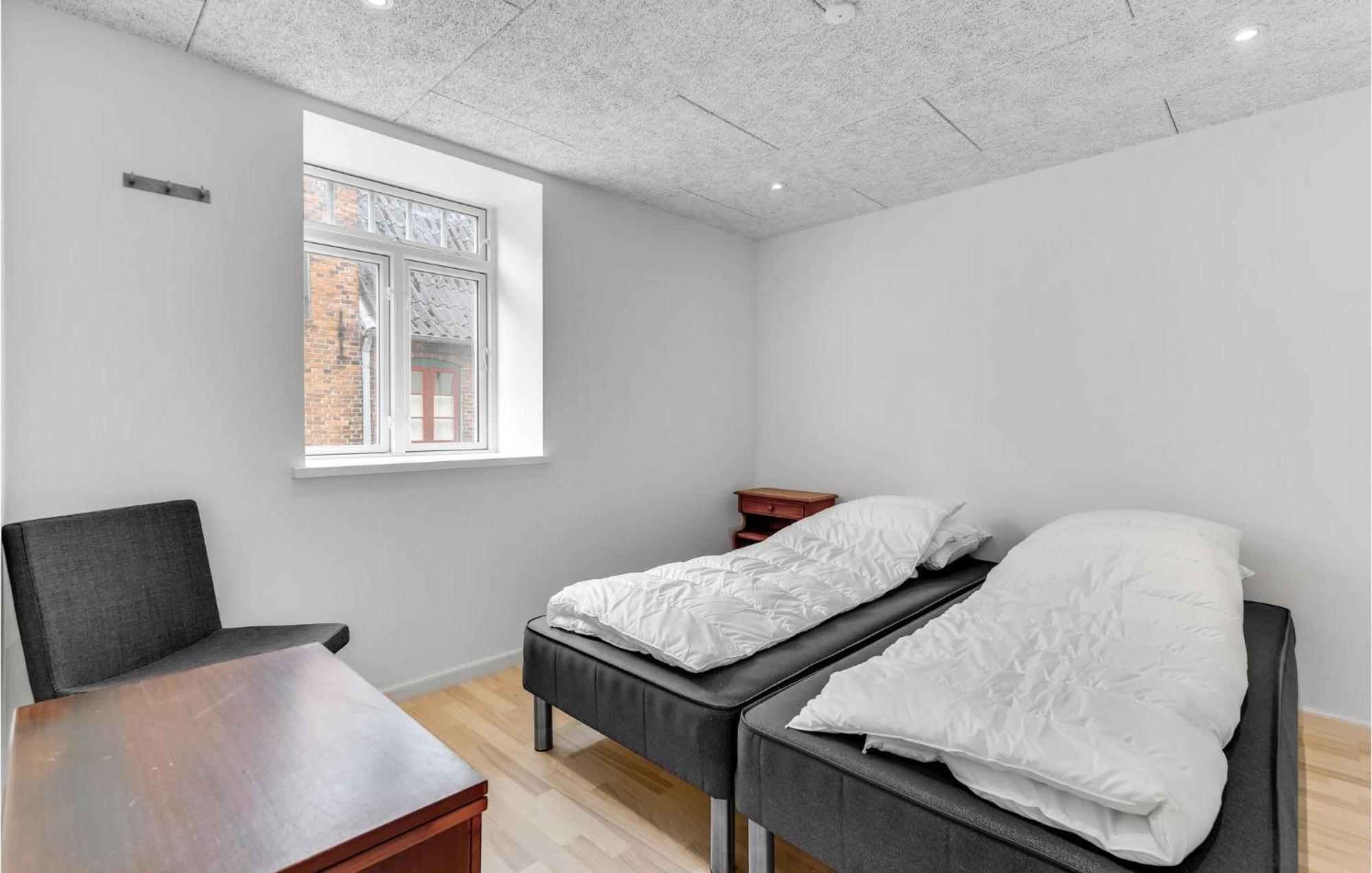 Pet Friendly Home In Hojer With Kitchen Buitenkant foto