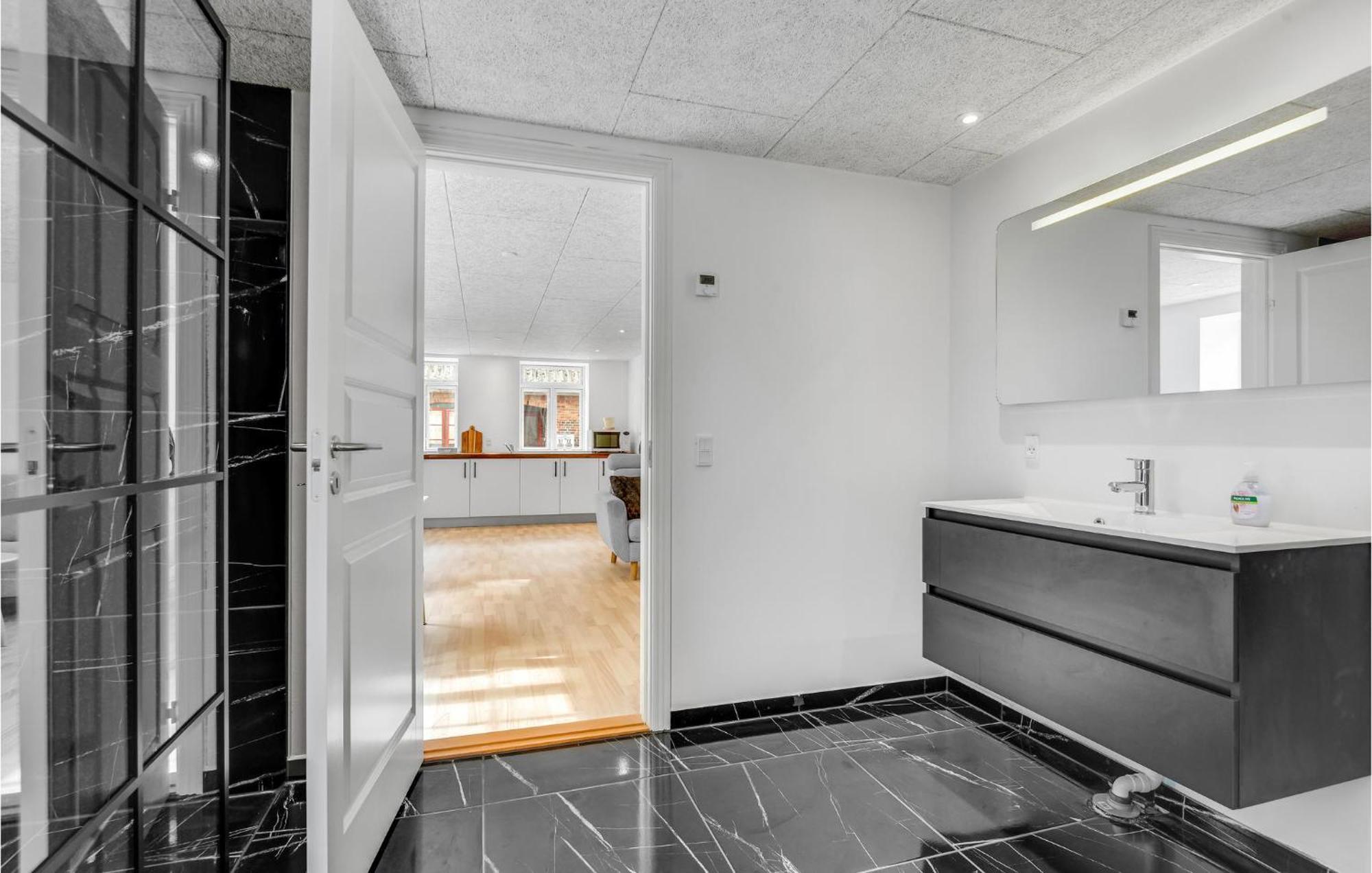 Pet Friendly Home In Hojer With Kitchen Buitenkant foto